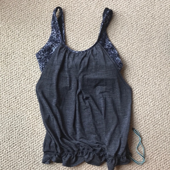 Lulu lemon workout shirt! - Picture 3 of 4